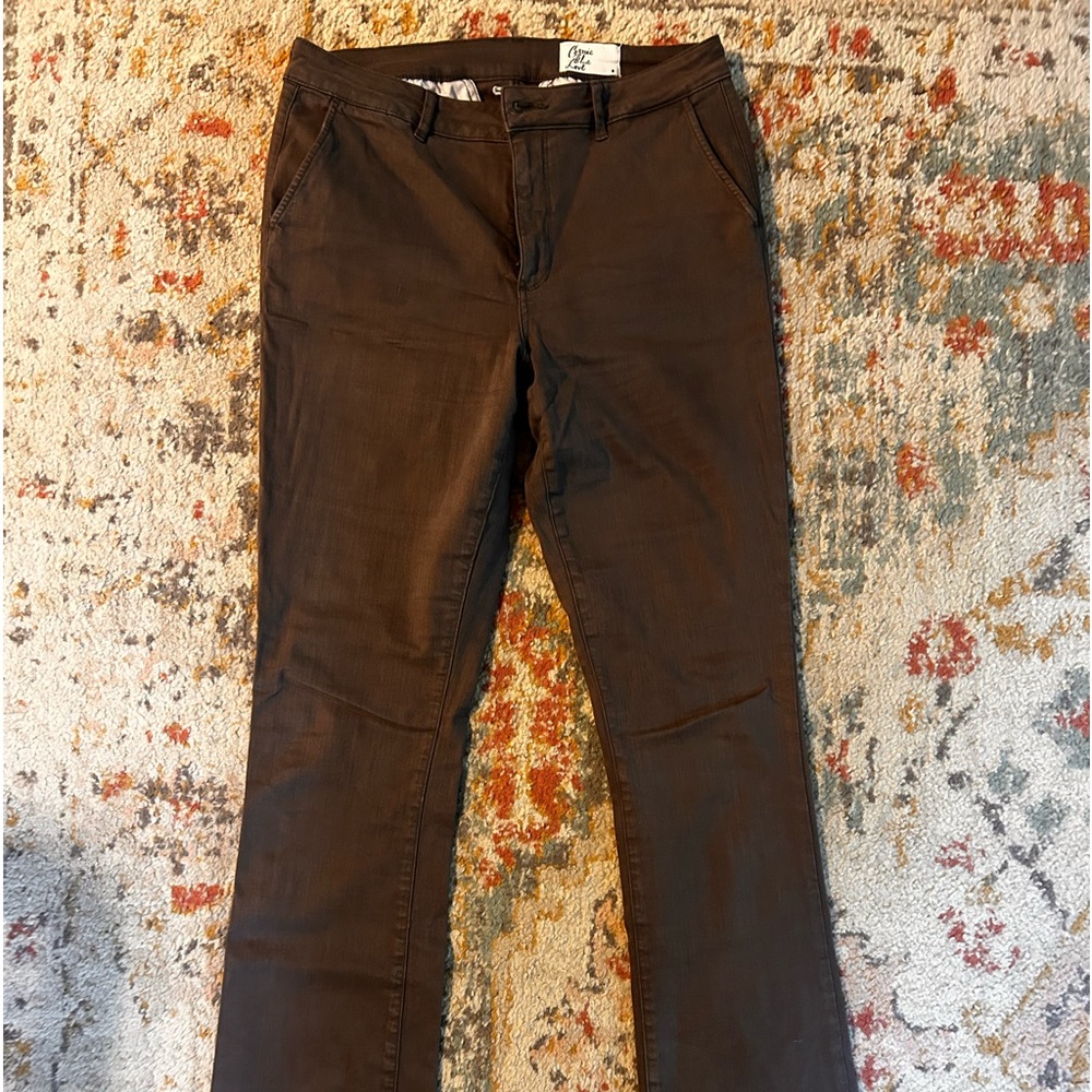 Great pants for work. Has stretch